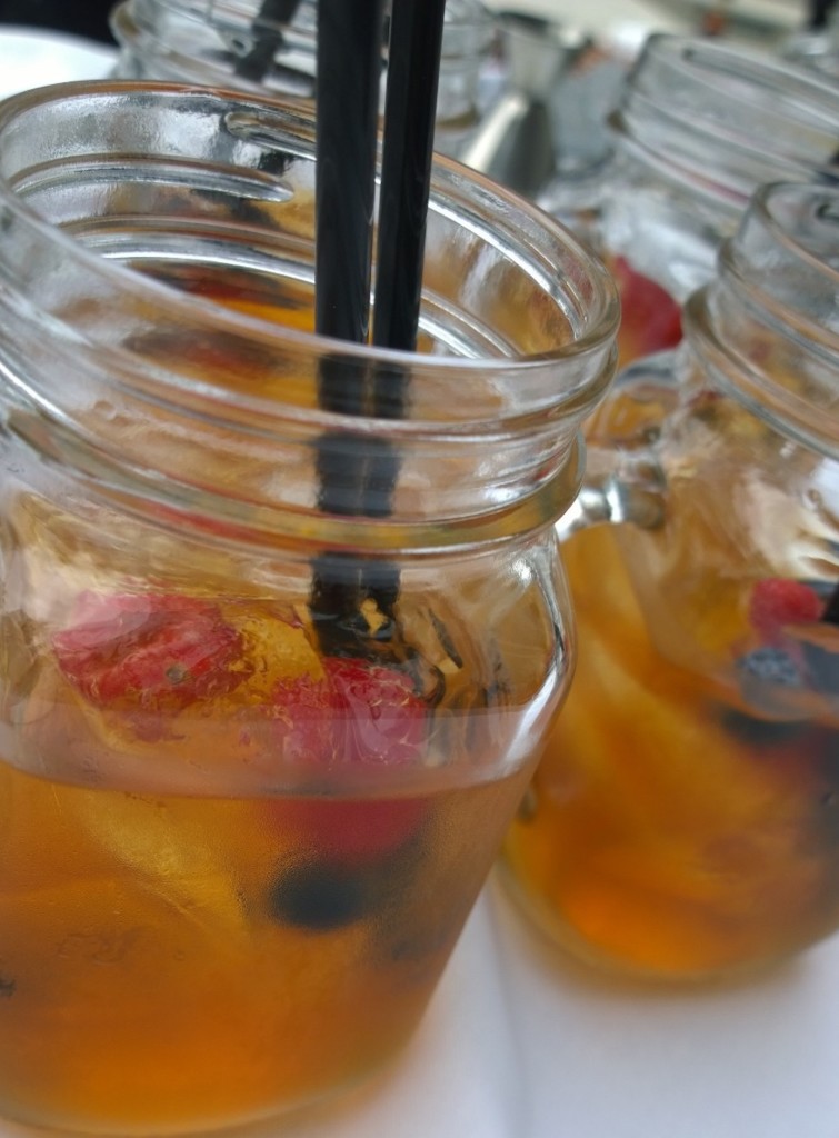 Iced tea cocktail